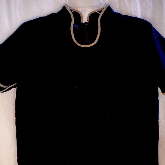 Luxury Spa Tunic Top Size: Small - Picture 3 of 13